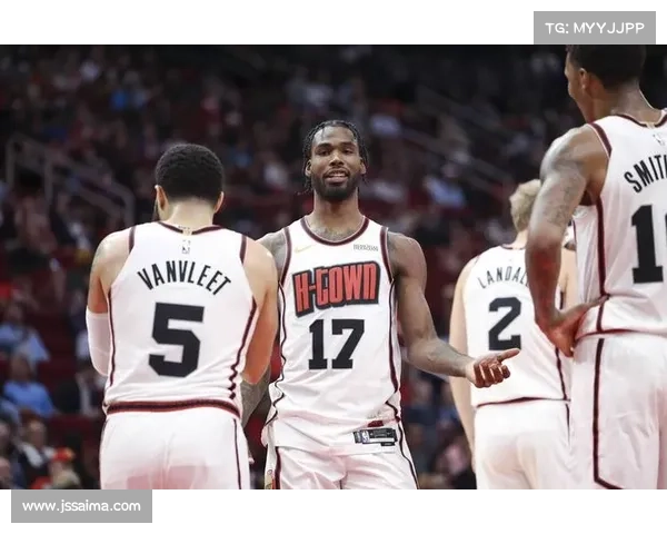 NBA炸场!20岁小伙隔着詹姆斯暴力砸筐!火箭却笑疯 首轮要干灰熊 NBA炸场!20岁小伙隔着詹姆斯暴力砸筐!火箭却笑疯 首轮要干灰熊